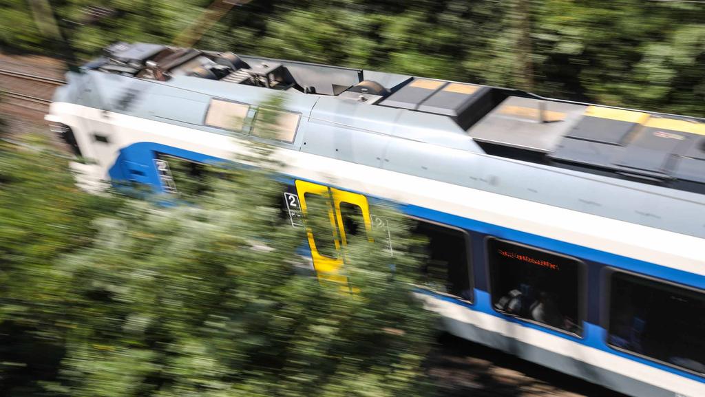2020 2022 InterCity vonatok gyorsítása ETCS2 üzembe helyezése, pályafelújítások befejezése 160 km/h-ra részben alkalmas: Budapest Győr Hegyeshalom Szinte végig