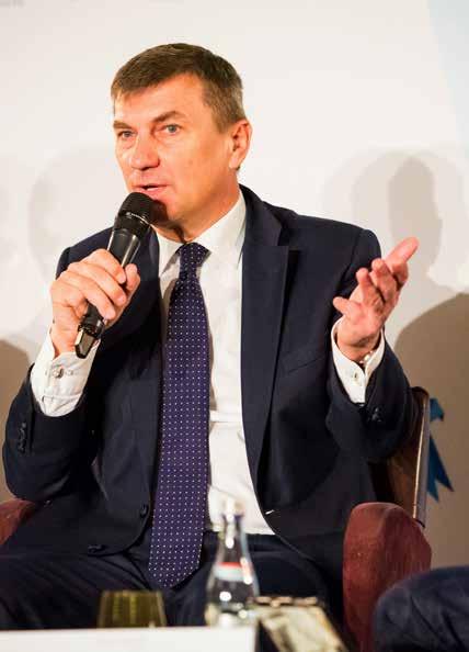 ALELNÖK Andrus Ansip Digitális