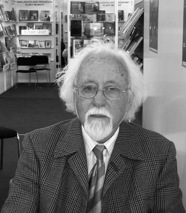 KNIŽNÁ REVUE 7. jún 2006 strana 7 Slovo na záver Priveľa falošných verzií histórie Rozhovor s ruským autorom literatúry faktu Žoresom A.