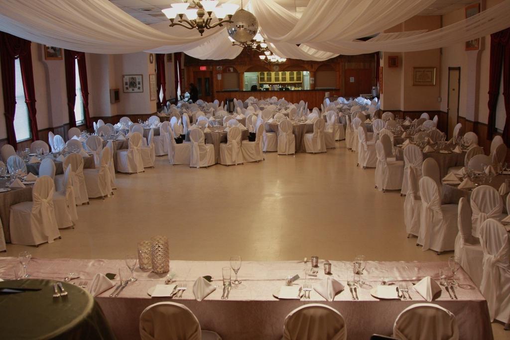 Kossuth Club for Rent 979