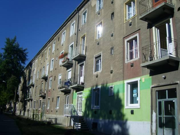 1136/23 Kazincbarcika, Építőkútja 16-24 lakó