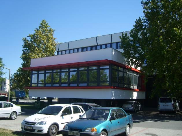 BEÉPÍTÉSI MÓD SZINTSZÁM TETŐ közösségi