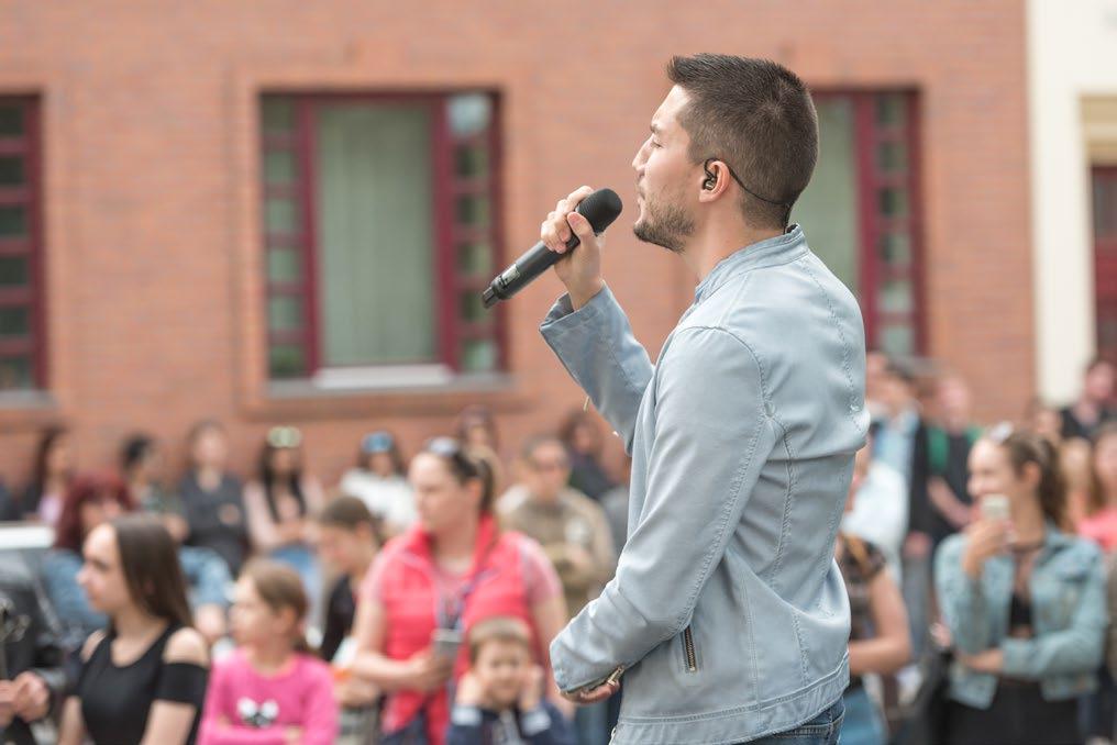 mellett kapott helyet, így a Corvinba látogatók saját programjaink mellett itt