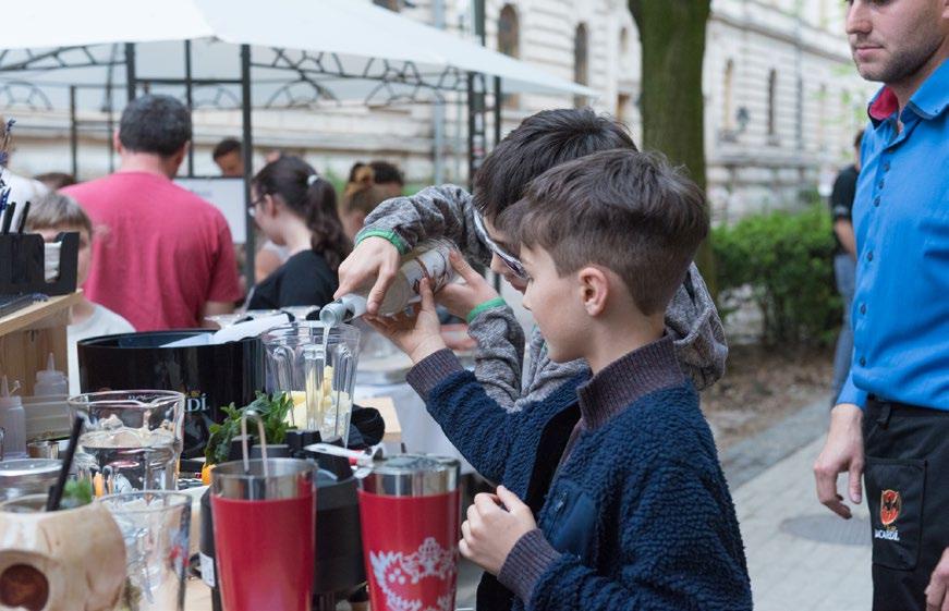 rendezvény megvalósításába természetesen