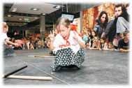 Zameriava sa na spracovanie a predstavovanie tradièného slovenského folklóru s