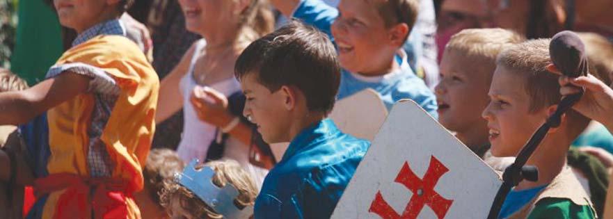 A szervezők szeretettel várják a jelmezbe Tízforrás Fesztivál Hegykőn Pénteken veszi kezdetét a tíz napon át tartó Tízforrás Fesztivál Hegykőn. A világörökség és a Fertő- www.facebook.