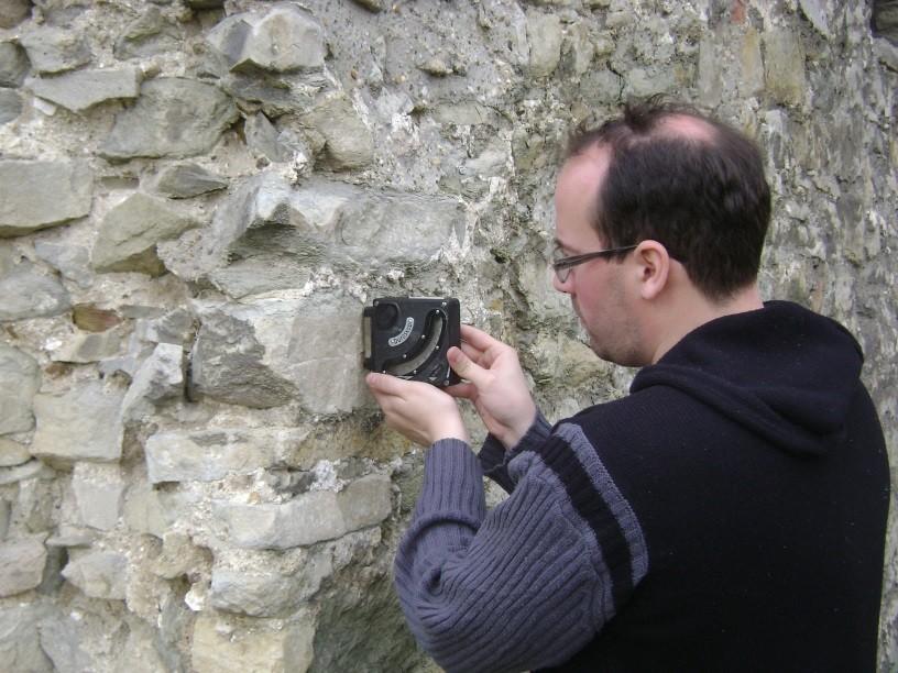 vizsgálatok: - Röntgen por-diffrakció (XRPD) - Pásztázó elektronmikroszkópos mérések (SEM) alkalmazott