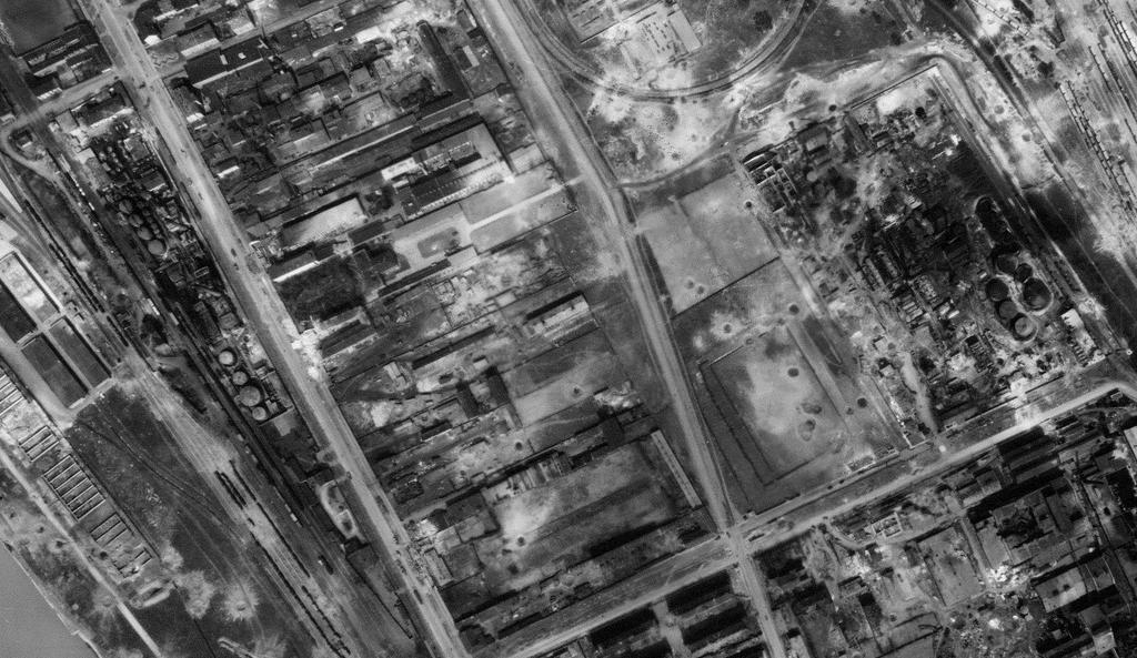 fortepan.hu / National Archives and Record Administration) 17.