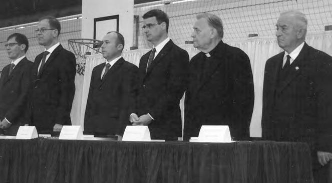 Varga Miklós Szemelvények a Veszprémi Lovassy és volt Piarista Gimnázium... (III.) diák Baráti Körünk nevében köszöntők hangzottak el.