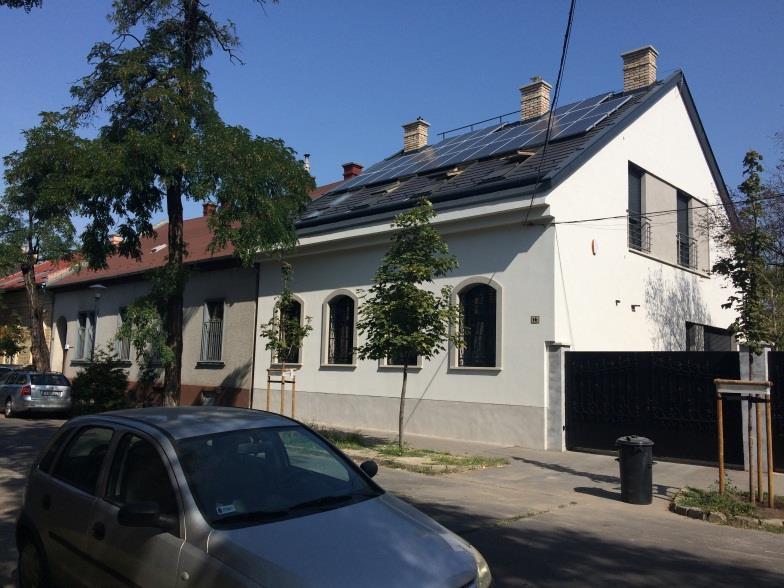 Parabola/ antenna/ hírközlő berendezés: - Egyedi vagy területi védelem alatt álló épületek homlokzatán 1,20 méternél nagyobb átmérőjű parabolaantenna, műholdvevő, illetve távközlési, adatátviteli