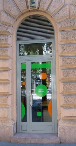 a kondenzvíz elvezetéséről megfelelően gondoskodni kell, az közterületre vagy