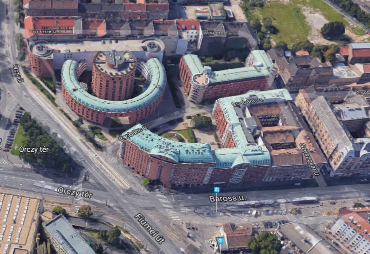 A Józsefváros északi és déli határa mentén futó metróvonalak a kerület közlekedésében is jelentős szerepet töltenek be.