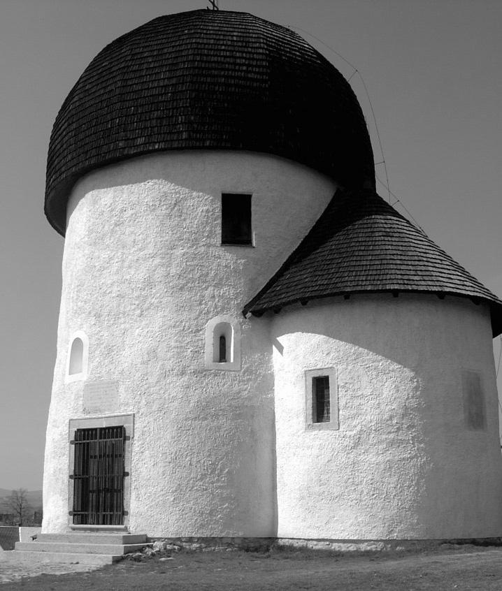 3. Die Aufgabe hängt mit der Architektur im Zeitalter der Arpaden zusammen. Verbinden Sie die Bilder mit den Beschreibungen! (Zu einer Beschreibung gehört kein Bild.) (1 Punkt pro Bestandteil) 1. 2.