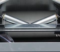 forgásérzékelővel és félrefutás érzékelővel BEFOLYÓ TÖLCSÉR elősegíti a szalag szóródásmentes hatékony betöltését több befolyó tölcsér is rögzíthető egy szállítószalagon fix és