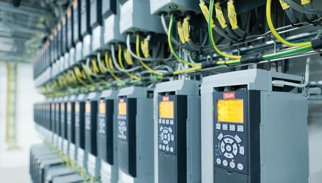 Kommunikációs szabadság Az Industry 4.0 felé haladva, az ipari automatizálási és vezérlőrendszerekben egyre fontosabbá válnak a valós idejű információk.