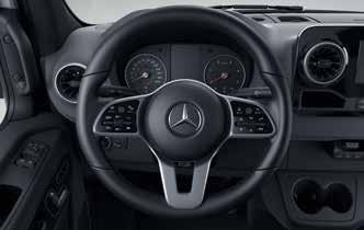 Baleset esetén a Mercedes-Benz Segélyhívó rendszer automatikusan segélyhívást küld, és ezáltal segít