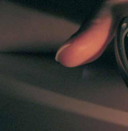 MÉLYVÍZ Mo bilhí rek Jön a Sony Ericsson kamerás kémrobotja www.sonyericsson.hu Egy igen érdekes mobil kiegészítőt, a ROB-1 kémrobotot köszönthetjük nemsokára otthonunkban.