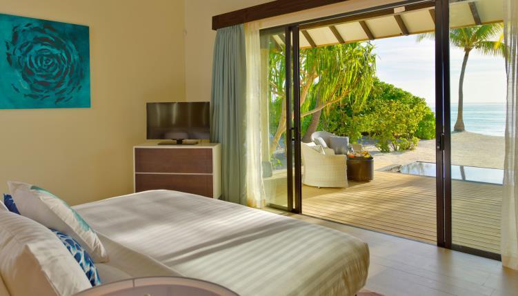 6 SUNSET PARTI VILLA, partra néző kis merülő medencével: 7 db