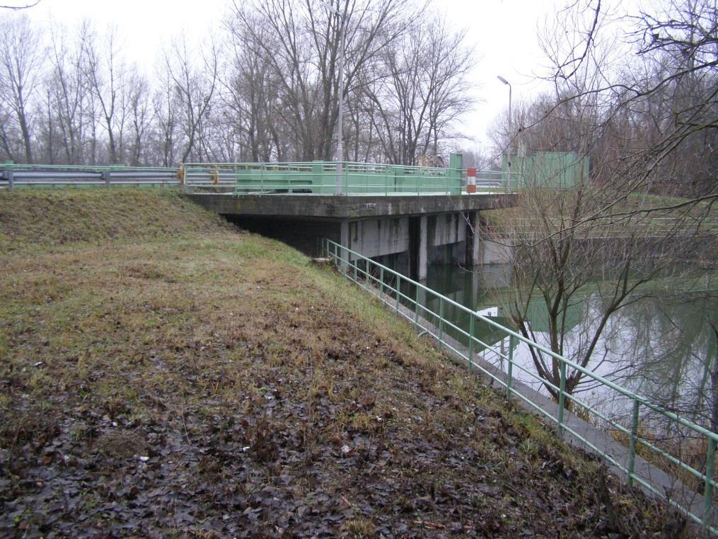 4+1./ Rajka-Dunakiliti Mosoni-Duna híd 1408. számú Mosonmagyaróvár-Dunakiliti-Rajka összekötő út 14+308 kmsz.-ben [tsz.: 3143].