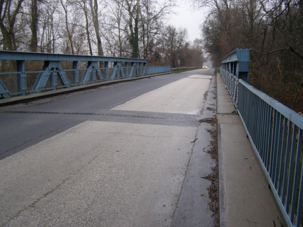 4+2./ Feketeerdei Mosoni-Duna híd 1408. számú Mosonmagyaróvár-Dunakiliti-Rajka összekötő út 4+378 kmsz.-ben [tsz.: 3142].