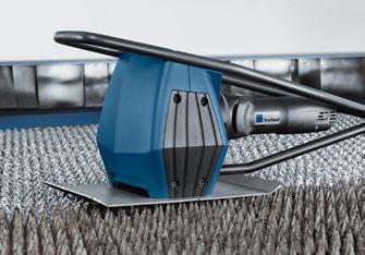 A TruTool TSC 100 automatikusan együtt érkezik a szortírozó- és támasztóléc-tisztító állomással. PalletMaster Towerrel felszerelt TruLaser 3030-as gép.