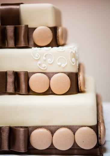 ESKÜVŐI TORTA A lakodalom egyik legfontosabb