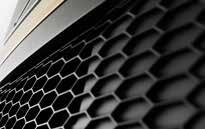 A Volvo FL fülkéjének külseje a kisebb légellenállás érdekében aerodinamikus és finoman ívelt kialakítású.
