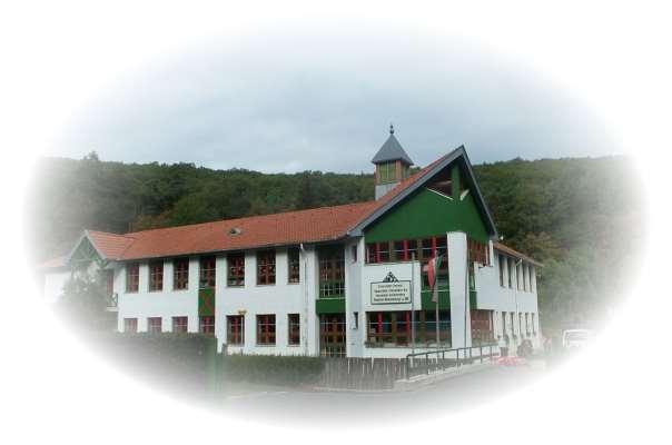 DOBORJÁNI FERENC NEVELÉSI OKTATÁSI KÖZPONT PEDAGÓGIAI PROGRAM 2015.