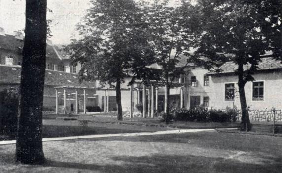 1928-ban 119.