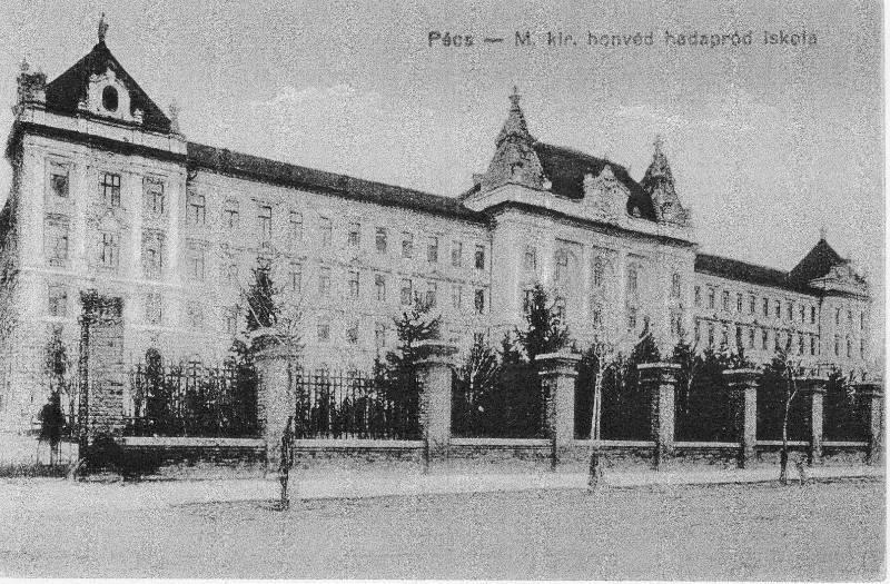 előtt 131.