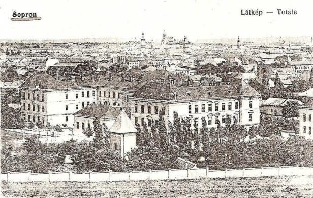 SOPRON, FŐREÁLISKOLA 142.