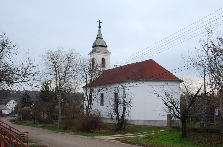 álló templomát 1856-ban Székács József