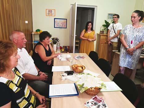 A nők munkaerő-piaci helyzetének javítását, valamint az aktív korú nők rugalmas, családbarát foglalkoztatásának népszerűsítését célzó átfogó szakmai programra európai uniós támogatást nyert a két