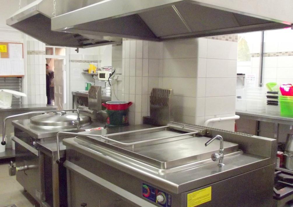 2013 és 2017 között megtörtént a konyha az étkező burkolatának teljes cseréje,