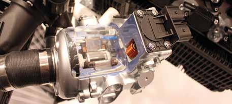 Az Audi V8-TDI motorja 1999-ben debütált, tehát már egy régen létező dízel (a korábbi V8-asok lökettérfogata 3,3; 4,0 és 4,2 liter volt), melyet most alapos revízió, szinte teljes áttervezés alá