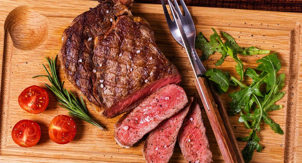 Marhahúsból készült ételek rindfleischgerichte BeeF Hagymás bélszín pirított burgonyával 4.