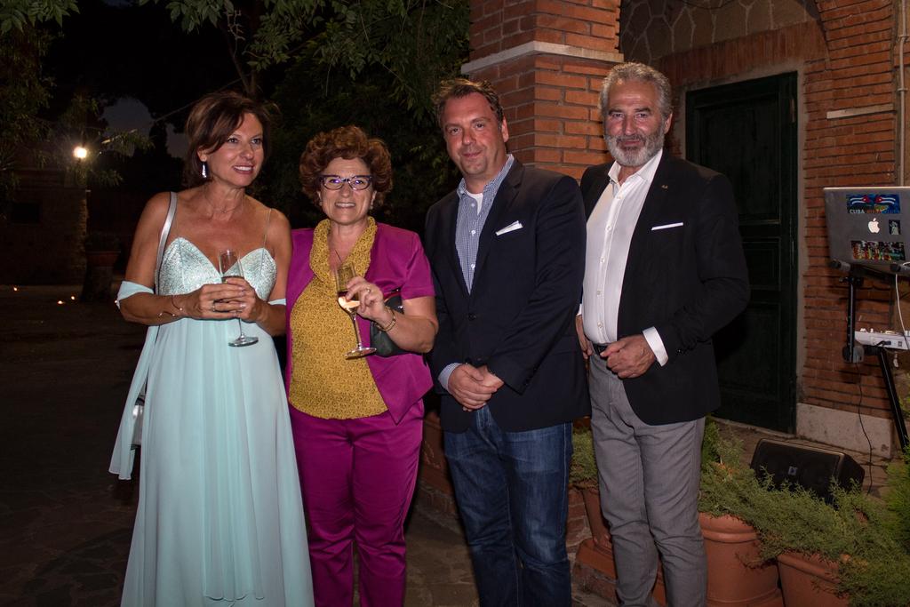 probléma megoldásához. Omar Balducci megemlítette azt is, hogy az új üzem, Nyergesújfaluban (néhány kilométerre Esztergomtól) kerül megnyitásra, 2018. szeptember 19-én.