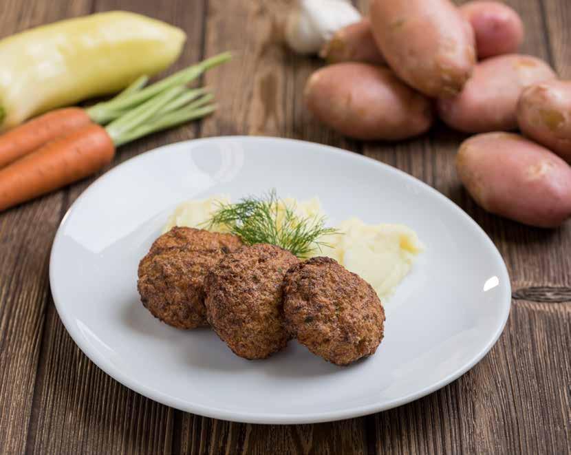 Főétel Zöldséges halpogácsa fokhagymás burgonyapürével 0,8 kg 0,9 kg tengeri halfilé 0,2 kg 0,26 kg paprika 0,2 kg 0,26 kg sárgarépa 0,2 l 0,25 l víz 0,01 kg 0,02 kg hámozott fokhagyma 2 g 2 g só