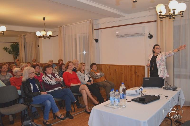 Megtekintették a sajóbábonyi levendulást is. Az este folyamán különleges levendulakekszeket, lekvárokat és szörpöt kóstoltunk, melyet ők készítettek számunkra.