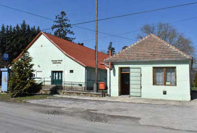 32 Intézmények Intézmények 33 A Berzsenyi-kastély szomszédságában található