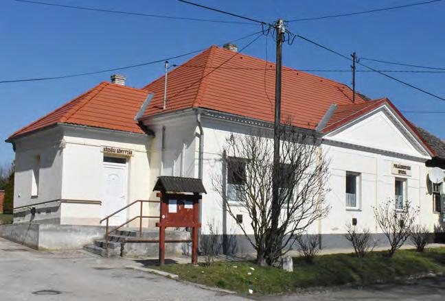 A Posta hátsó részében pedig fodrászat funkcionál.
