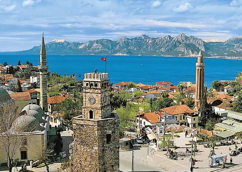 Felfedezheti az UNESCO által a világ kulturális örökségének fogadott Pamukkale mészkőteraszait, a felettük húzódó Hierapolis város romjait, valamint Antalya városát, amelyet a Török Riviéra