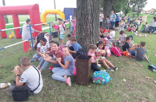 Sokat nevettünk, játszottunk, közelebb kerültünk egymáshoz. A harmadik napon végre el tudtunk menni túrázni.