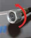 Leolvasható hosszúság-jelzés 8-24 mm / 5/16-1 inch. Könnyen hozzáférhető beépített vezetékvágó, max 3 mm-ig.