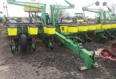 John Deere 1750 John Deere 1750