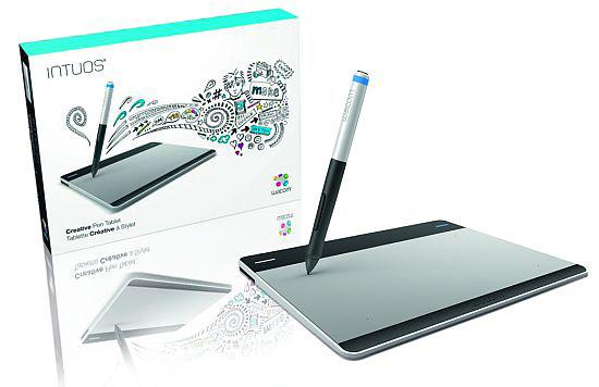 ...ft Wacom Intuos Pen, EN & ES A6 A jegyzetelés, a kommunikáció, vagy épp az aláírás akadálytalansága segíti a munkát, de a bemutatók készítésének is