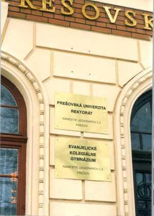 Sajnos az első világháborút lezáró békekötés 1919 Párizs, majd Trianon 1920 Eperjest a Csehszlovák államnak löki oda, aki csak a főgimnáziumi oktatást engedélyezi.