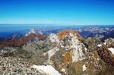 Balkán-hegység Balkán-hegység A -et szerbül és bolgárul Öreg-hegységnek (Stara Planina) is nevezik. A Kárpátok meghosszabbítása a Duna déli oldalán. 560 kilométer hosszú.