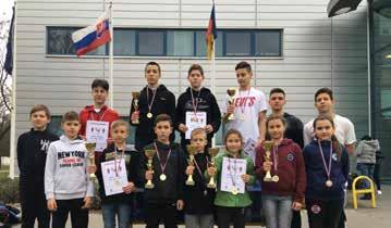 Meglátjuk előre tud-e lépni.. versenyek Nyílt Szlovák bajnokság 2018. március 25. - Dunaszerdahely Négy ország közel 400 versenyzője lépett tatamira Szlovákiában Dunaszerdahelyen.