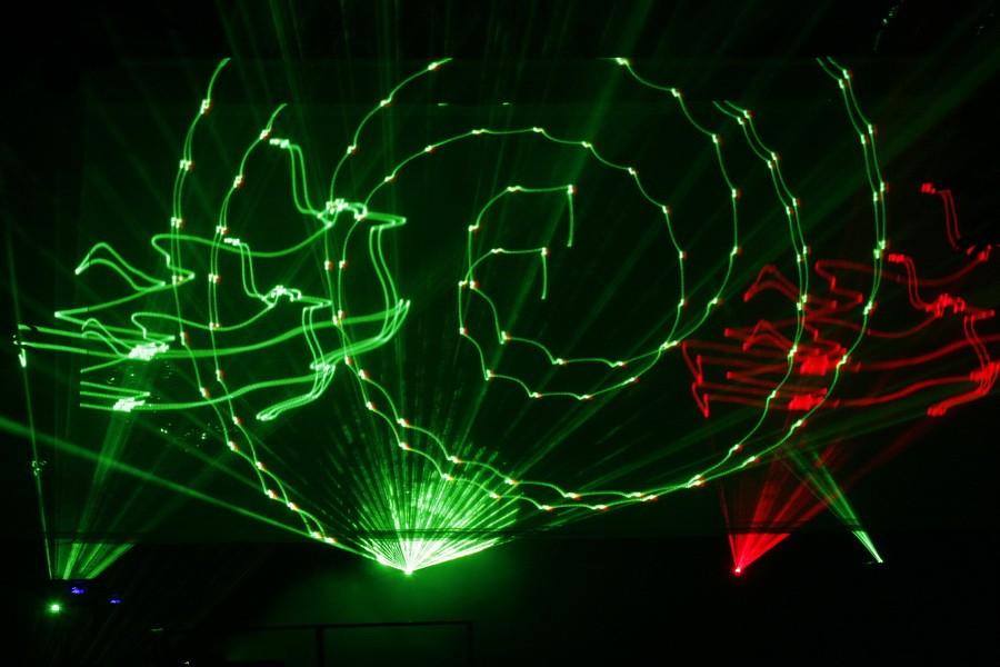 Csáji Attila (laser installáció)